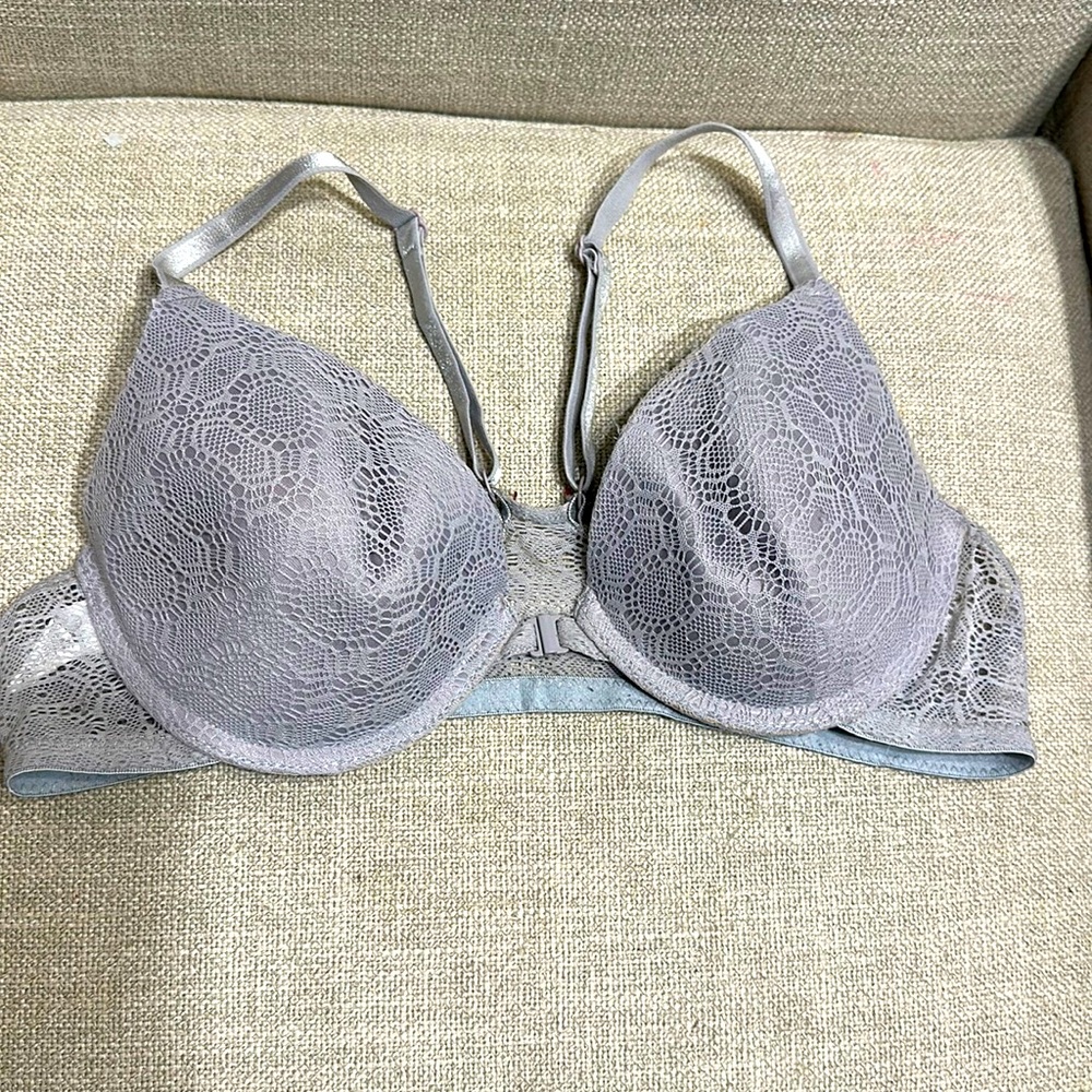 Kathy Ireland Intimates Bra sz 34C